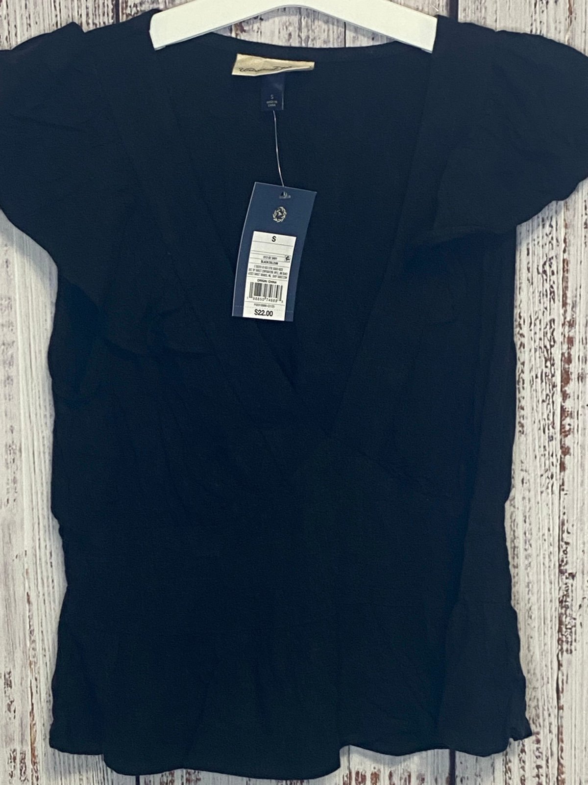 Women’s size Small black top NWT