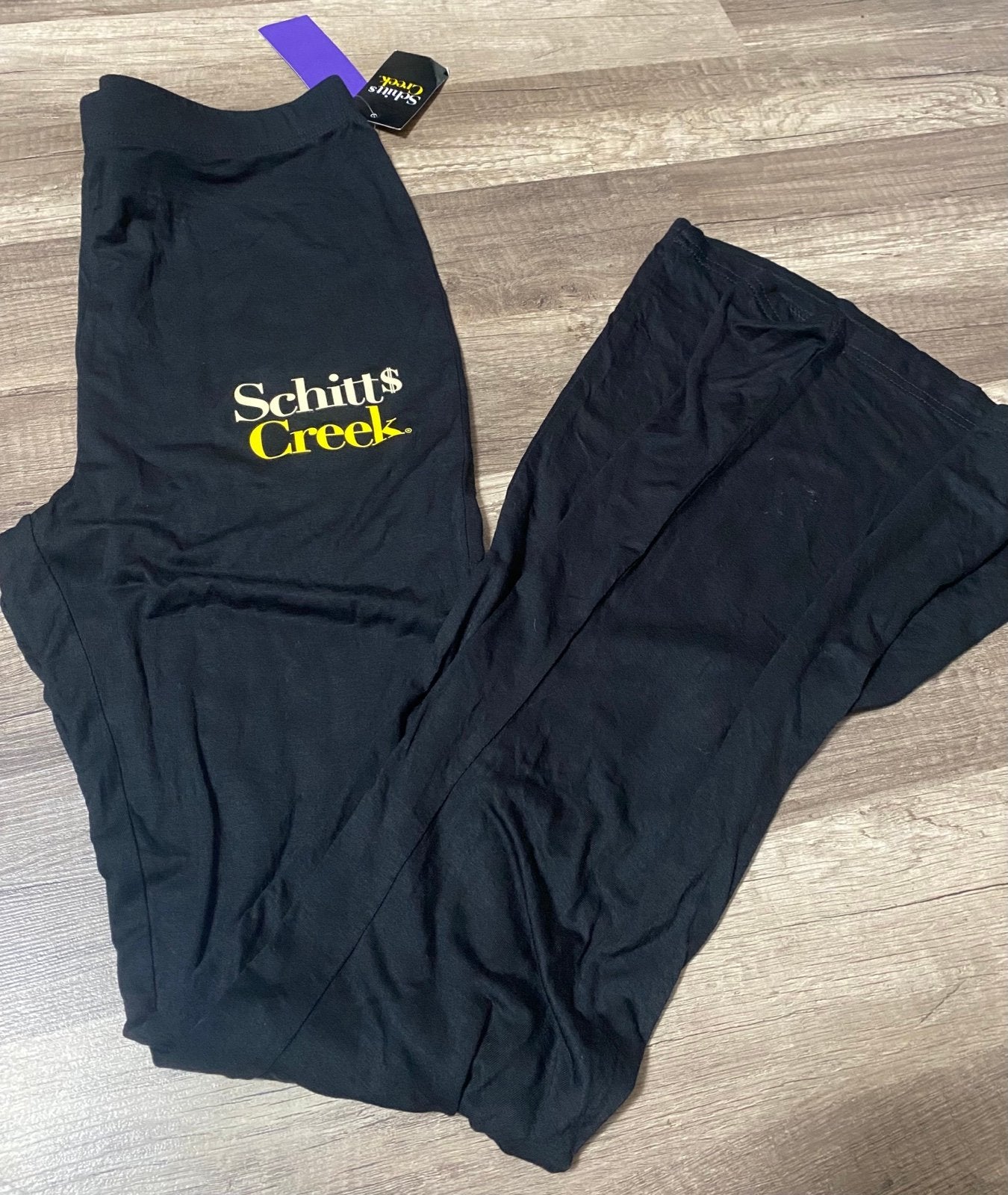 Schitt$ Creek women’s lounge pants NWT size Small
