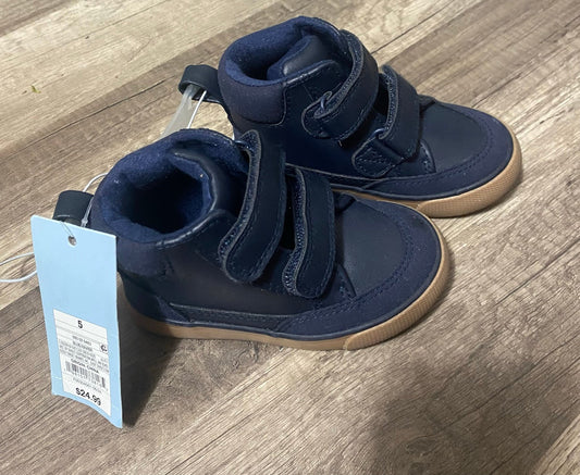 Little boy shoes NWT size 5