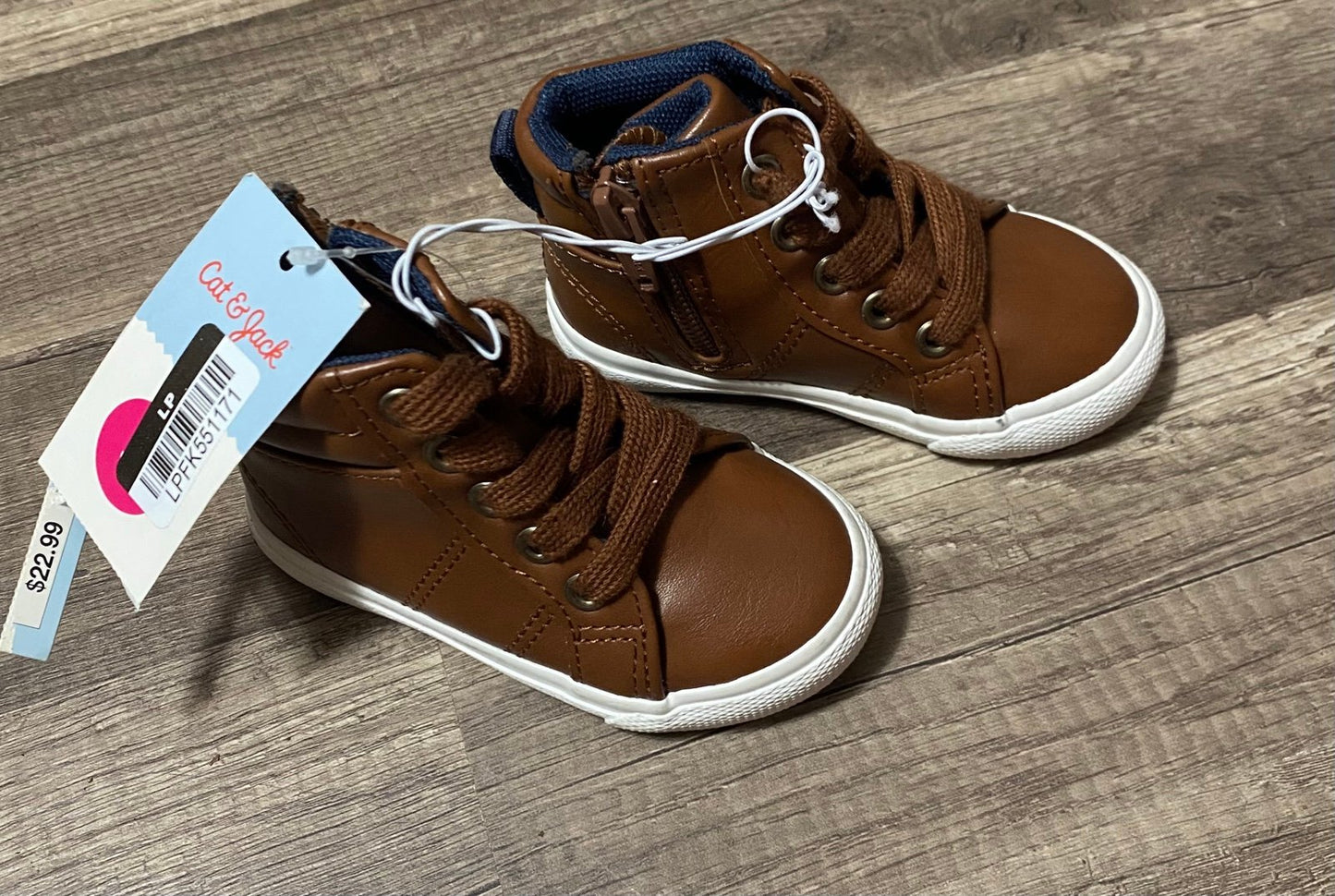 Little boys shoes NWT size 5
