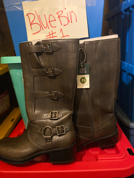 Women’s boot 11