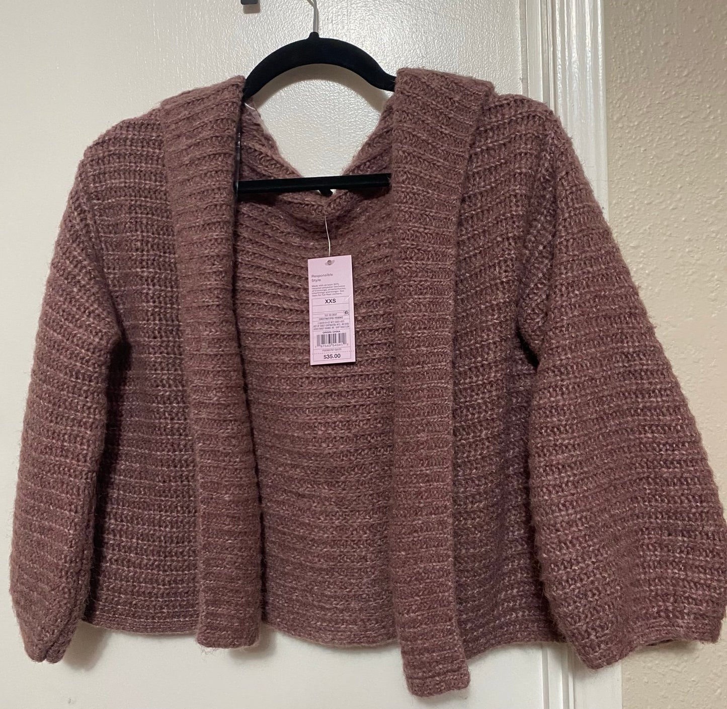 Super cute women’s cardigan size XXS NWT