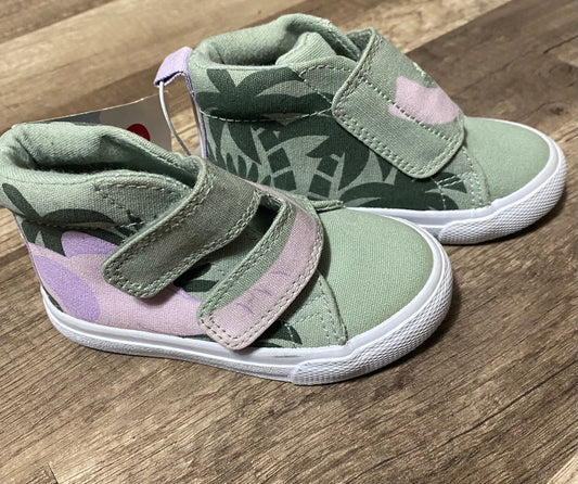 Little girls shoes NWT size 5