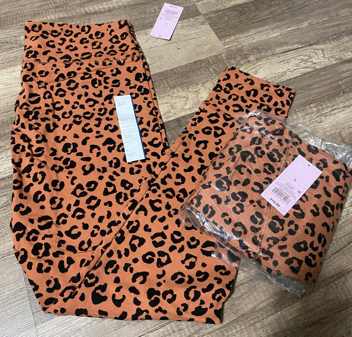 Women’s Large leggings NWT