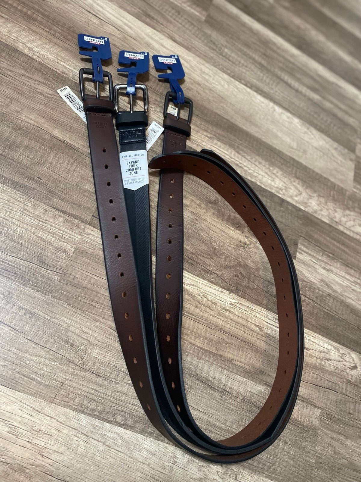 Men’s Denizen Levi’s belts size M/ 34-36