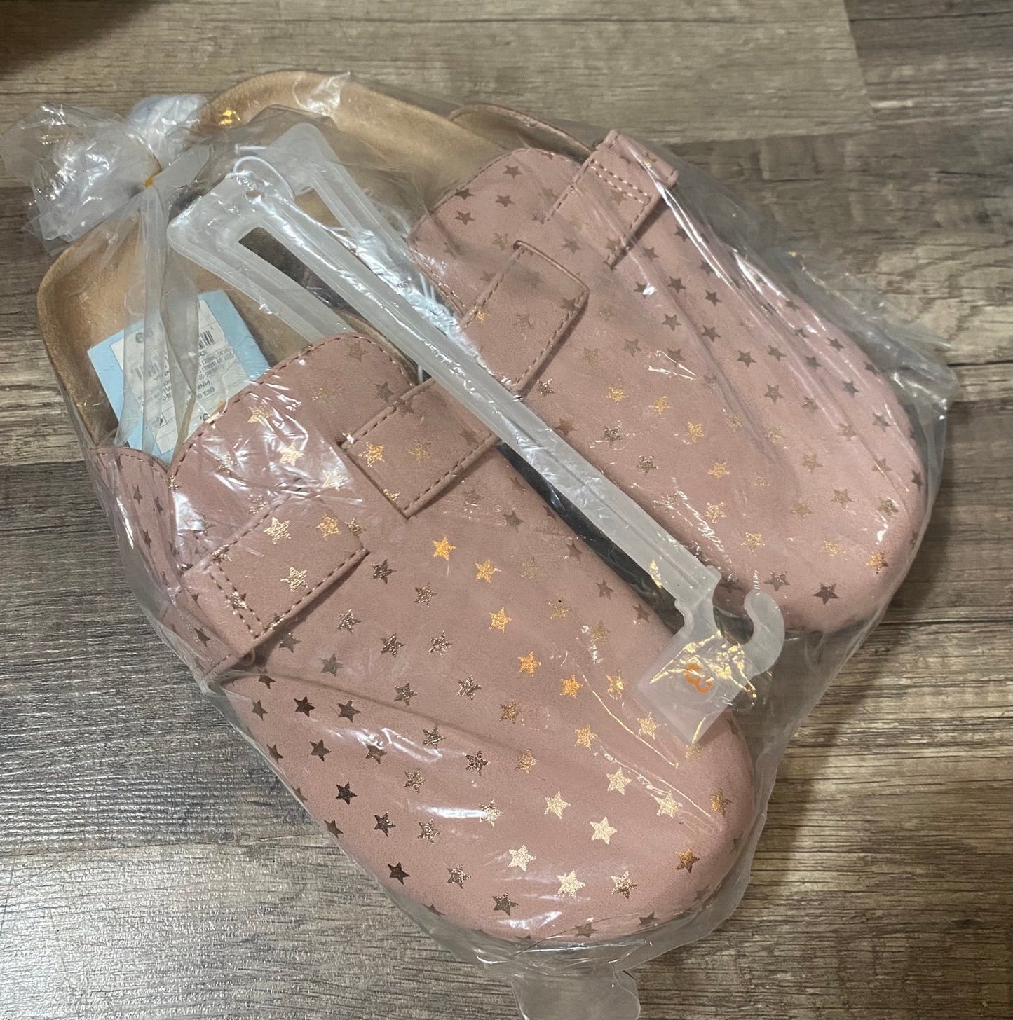 Girls slip ons size 3 youth NWt