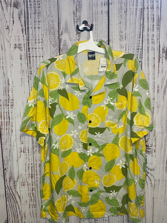 Men’s button up top size XXL