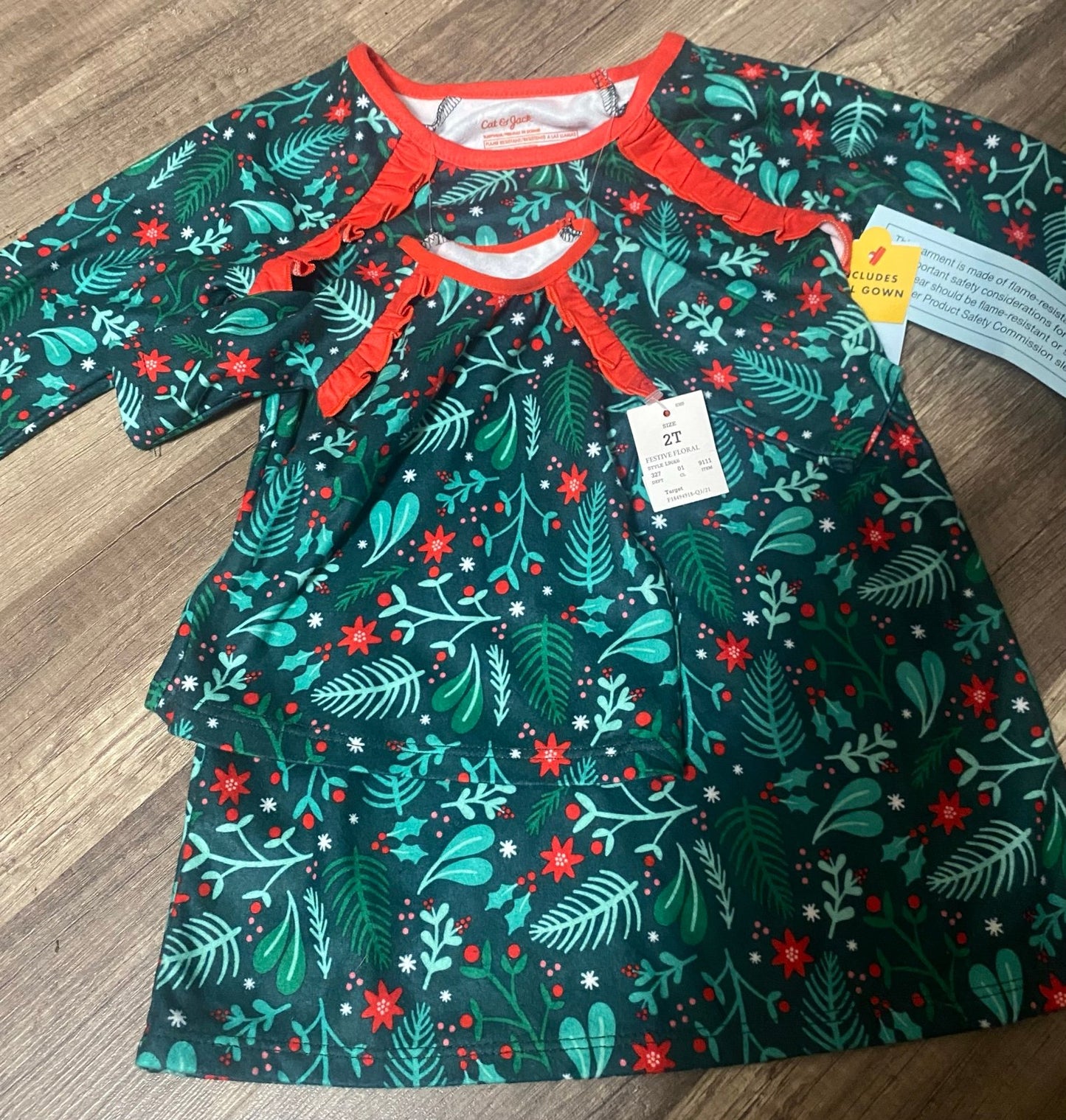 2T nightgown with matching doll nightgown NWT