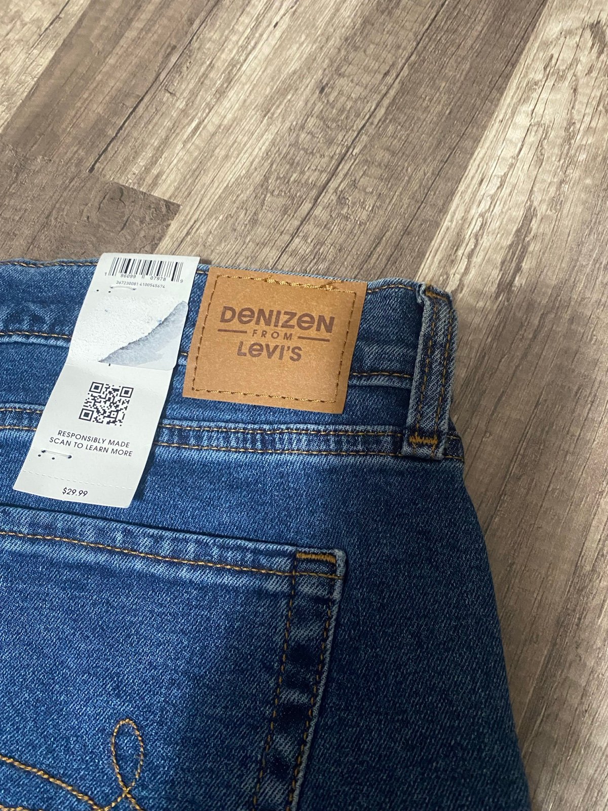 Women’s Denizens by Levi’s NWT size 6 W28