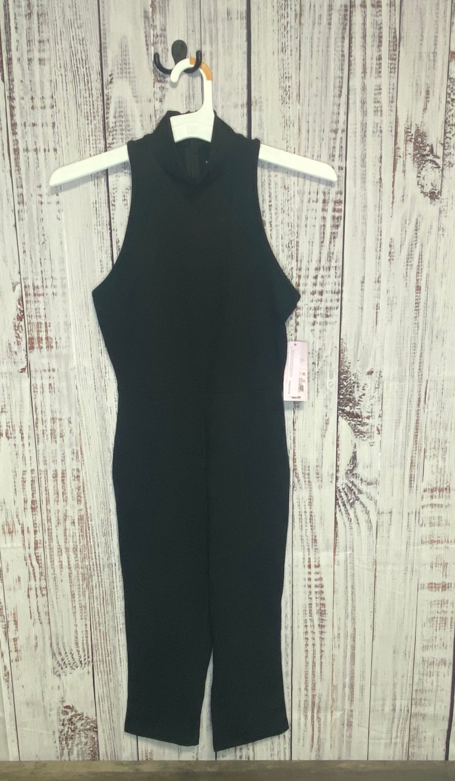 Women’s size Small active suit NWT