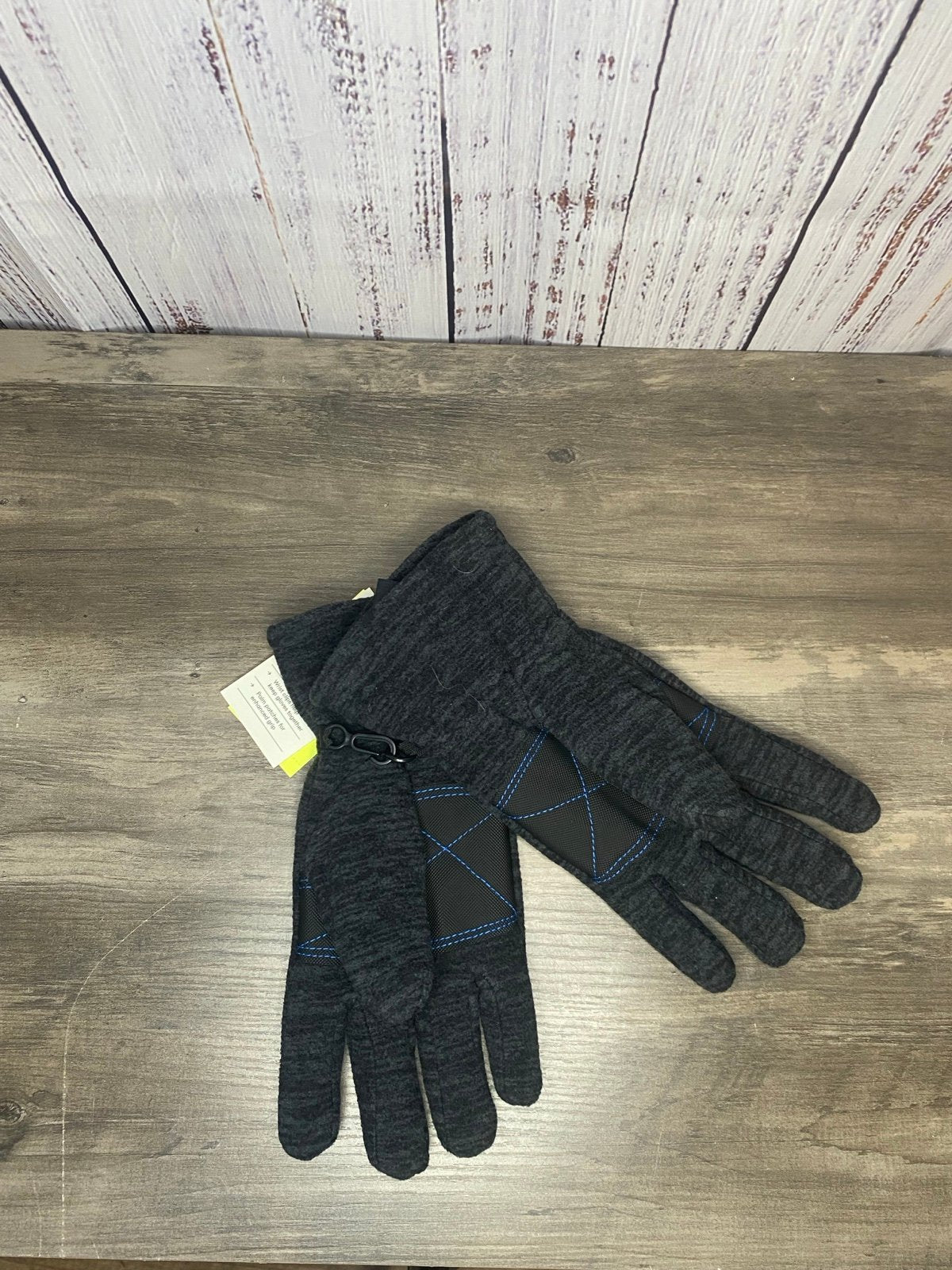 Kids winter gloves size 8-14 NWT