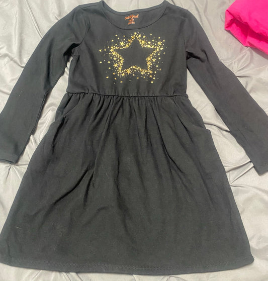 * Girls size 6 dress