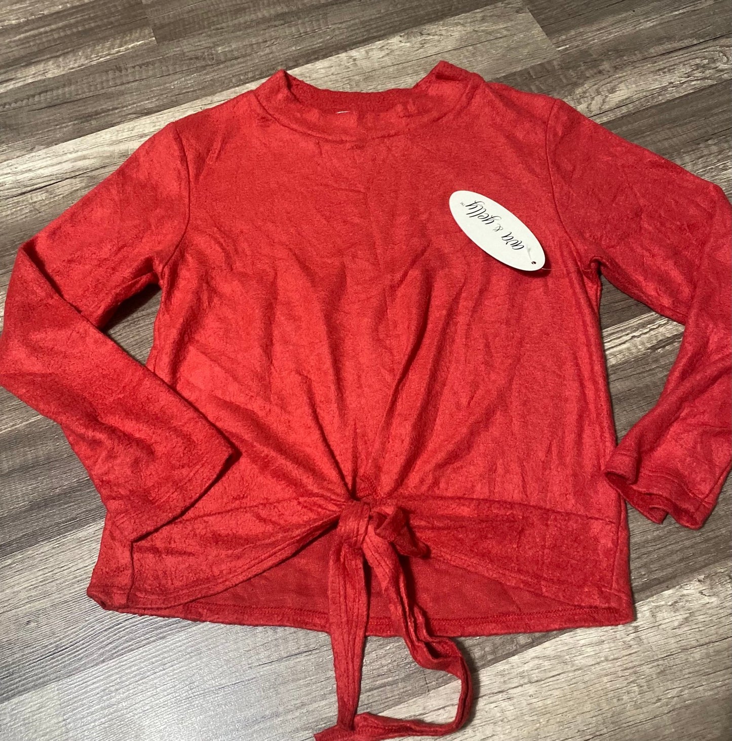 Cute long sleeve top size XL NWT