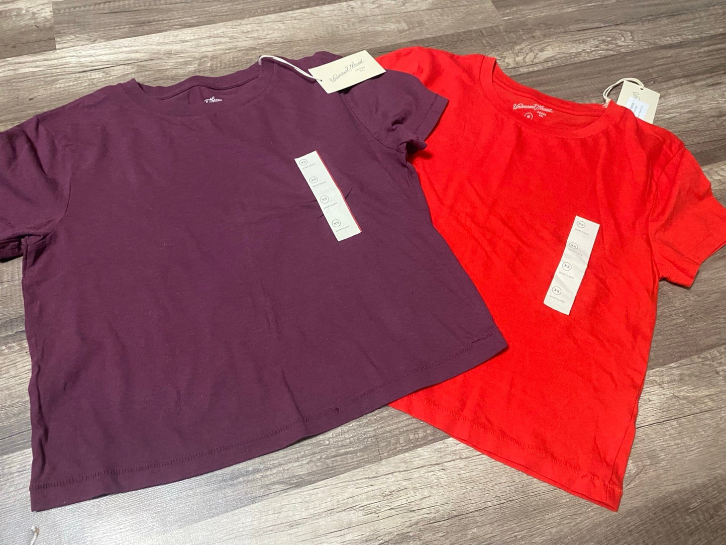 Women’s Universal Thread tops size XS NWT