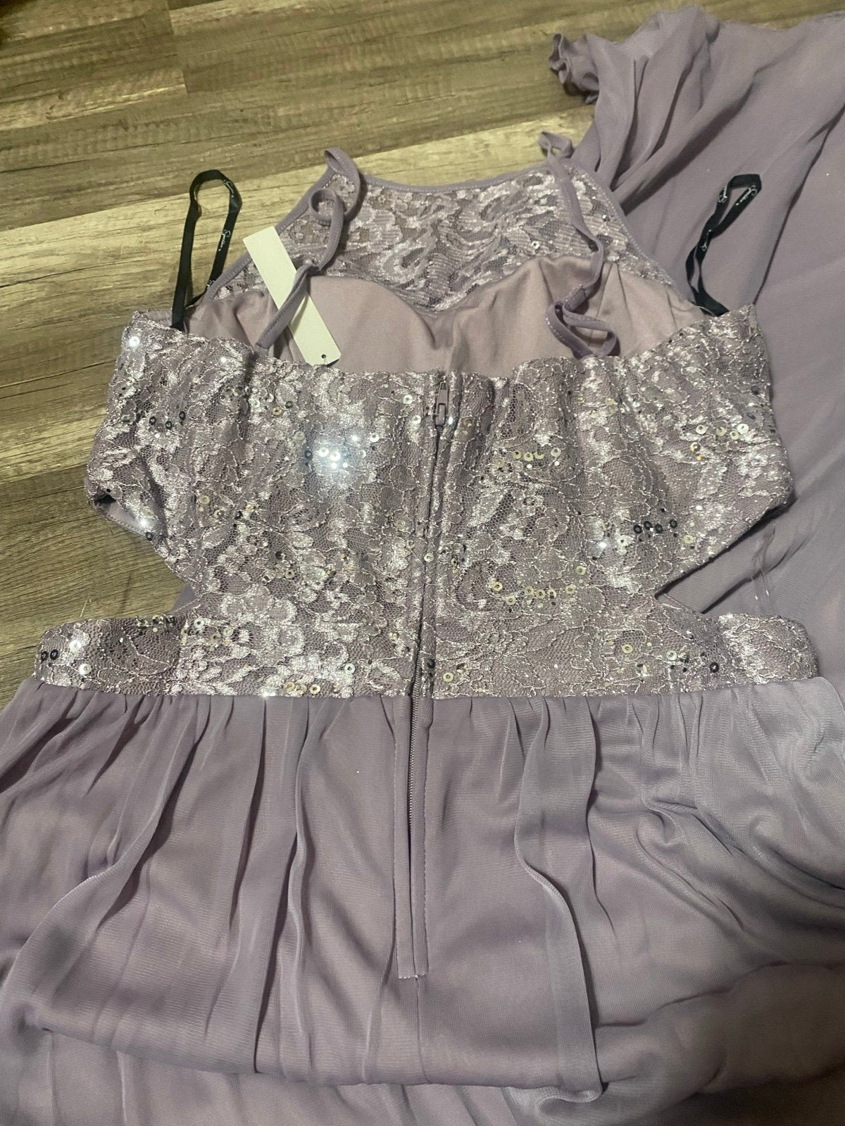 Women’s/juniors size 11 Dress NWT